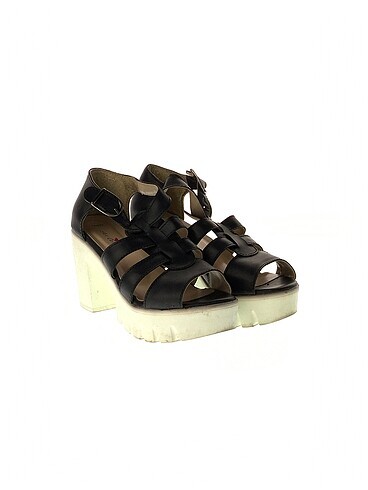 Diğer PreLoved Platform %70 İndirimli.