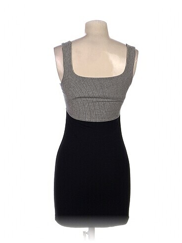 s Beden PreLoved Kısa Elbise %70 İndirimli.