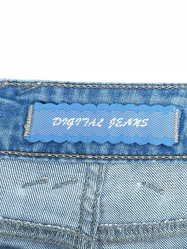 28 Beden mavi Renk PreLoved Mini Şort %70 İndirimli.
