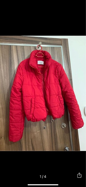 Kırmızı kısa şişme mont