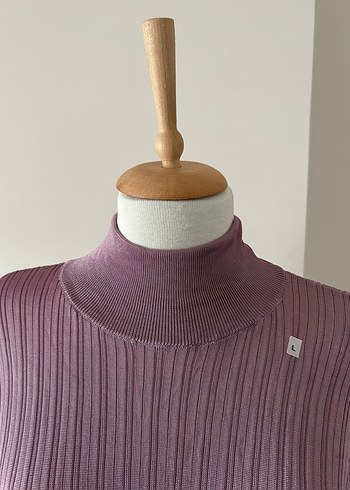 Mor Pliseli Kadın Boğazlı Triko - Görsel 2