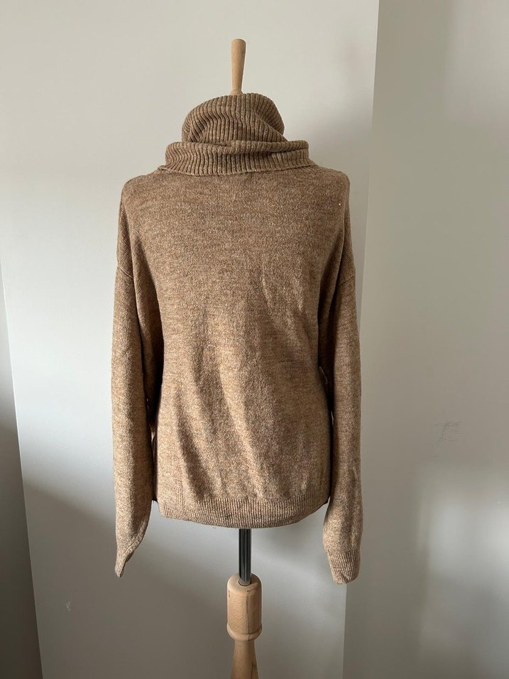 Bej Boğazlı Kadın Triko Kazak - Görsel 5