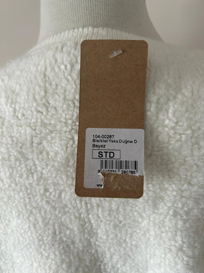Düğmeli Beyaz Kadın Triko Hırka - Görsel 5