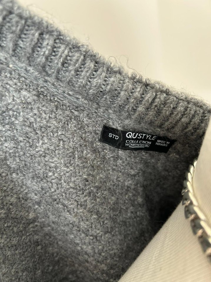 Düğmeli Gri Örgü Kadın Hırka - Görsel 3