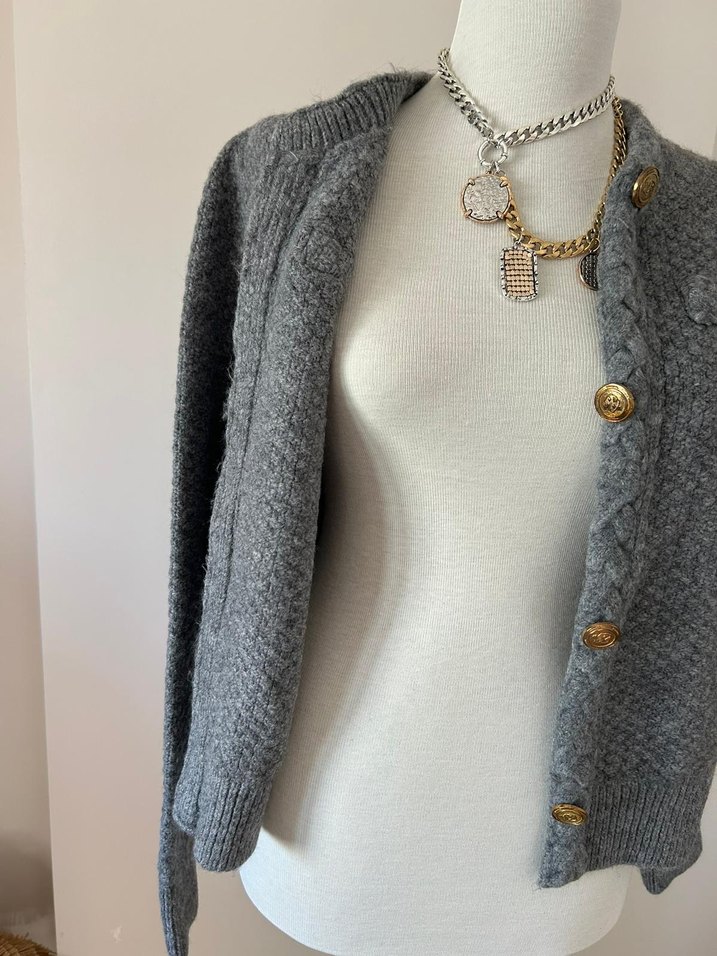 Düğmeli Gri Örgü Kadın Hırka - Görsel 4