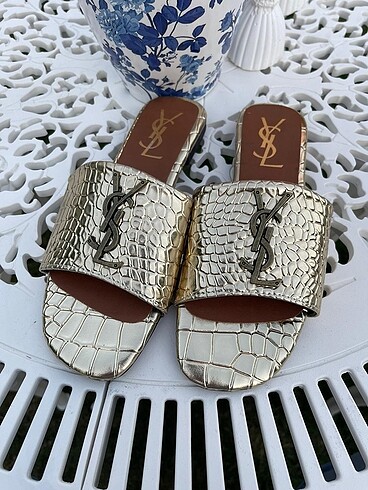 Yves Saint Laurent YSL altın terlik