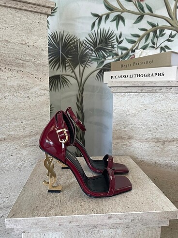36 Beden YSL MODEL RUGAN SANDALET