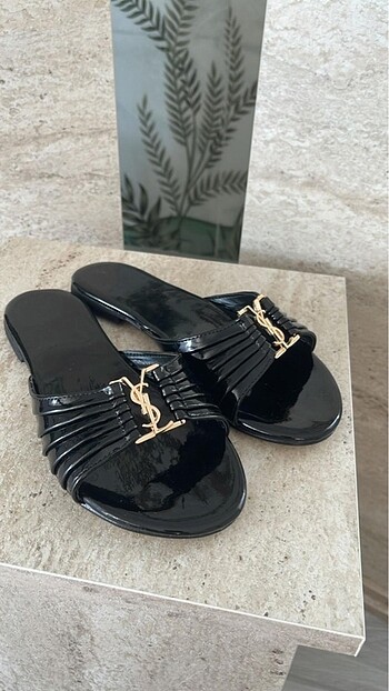 36 Beden siyah Renk YSL model terlik