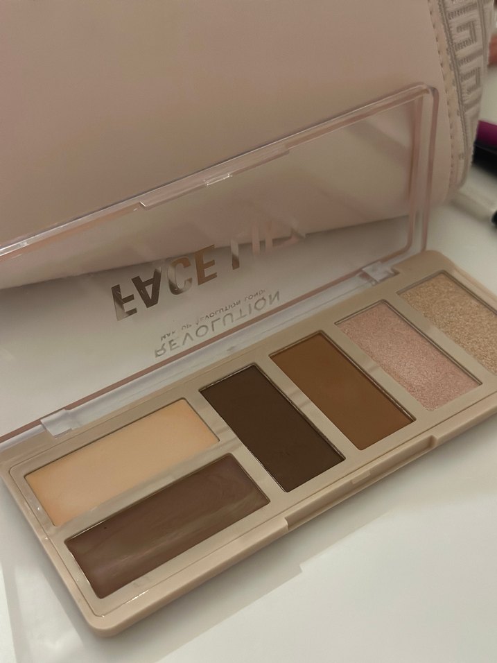 Revolution Yüz Paleti - Görsel 2