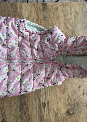 Kız Bebek Çiçek Desenli Kapüşonlu Yelek - Görsel 3