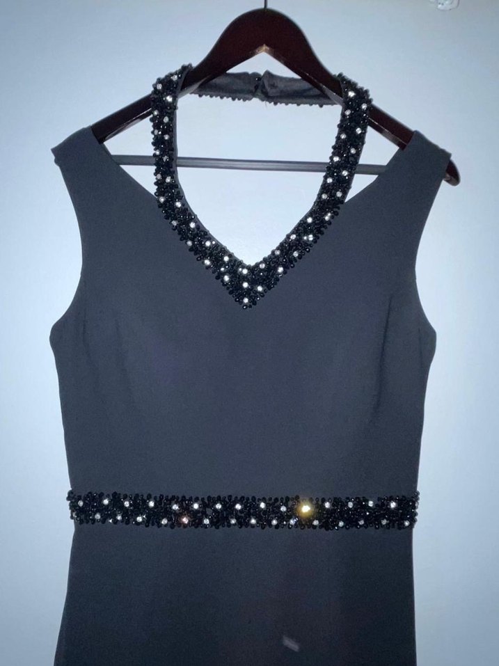 Siyah V Yaka Uzun Gösterişli Abiye Elbise - Görsel 3