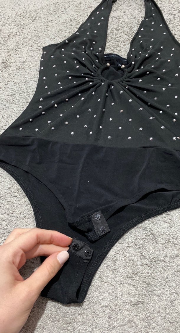 Siyah Payetli Göğüs Detaylı Kadın Monokini - Görsel 4