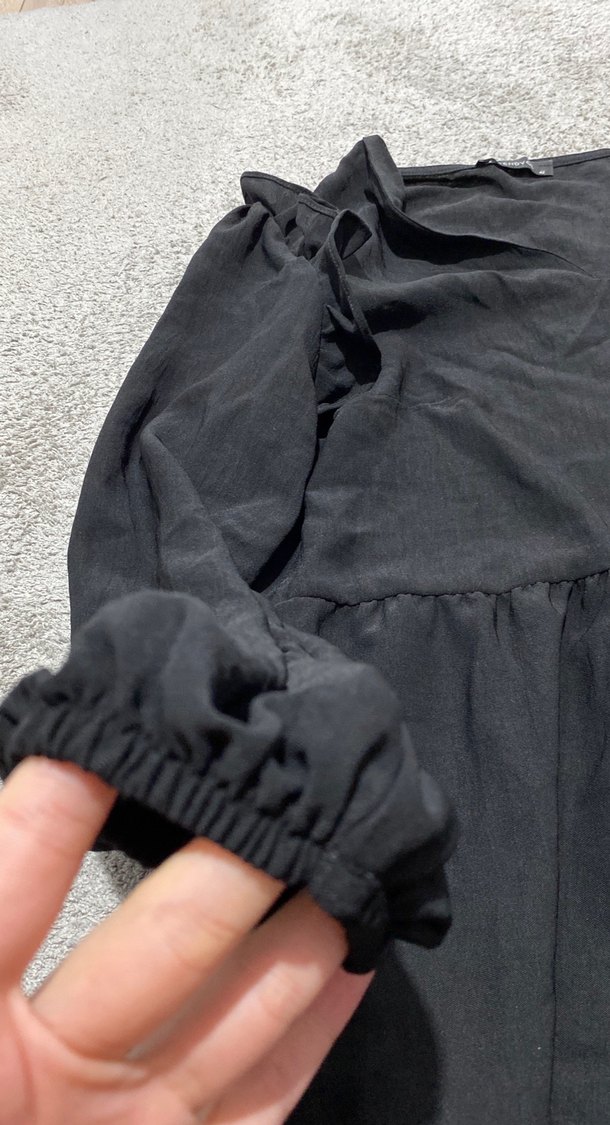 Siyah V Yaka Fırfırlı Midi Keten Elbise - Görsel 2