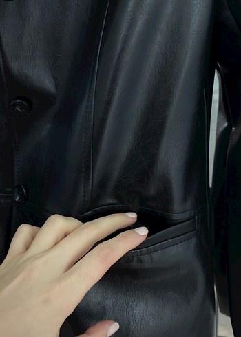 Düğmeli Siyah Deri Kadın Ceket - Görsel 5