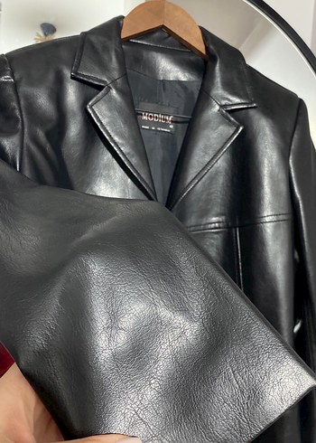 Düğmeli Siyah Deri Kadın Ceket - Görsel 2