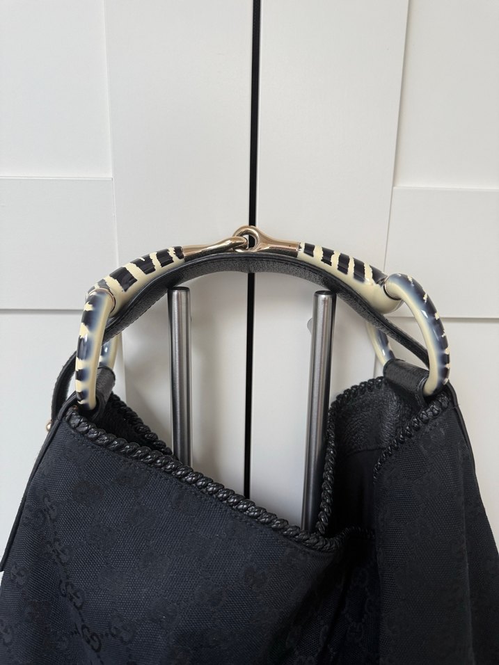 GUCCİ Klasik Siyah Yılan Desenli Keten Kadın Çanta - Görsel 3