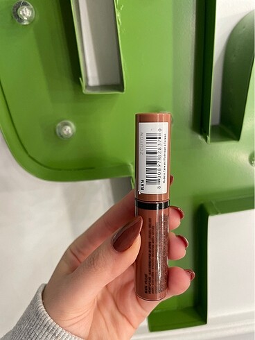 NYX Nyx butter gloss /praline