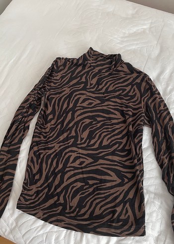 Kahverengi Zebra Desenli Balıkçı Yaka Bluz