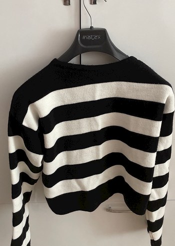 Düğmeli Siyah Beyaz Zebra Desenli Triko Hırka - Görsel 3