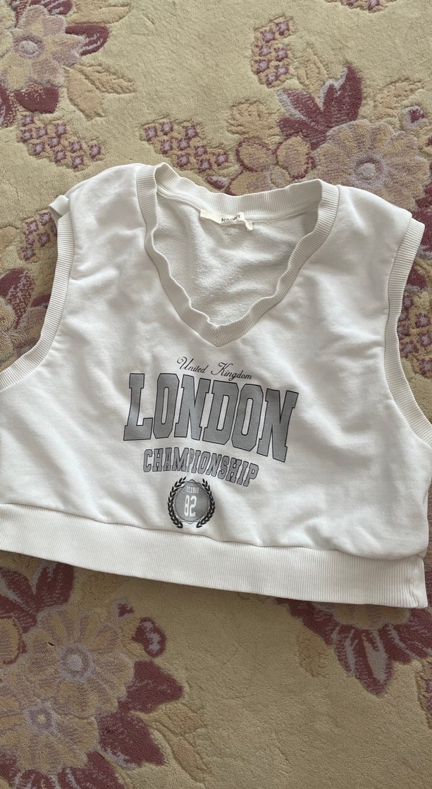 Beyaz Dantel Detaylı Kadın Spor Yelek - Görsel 2