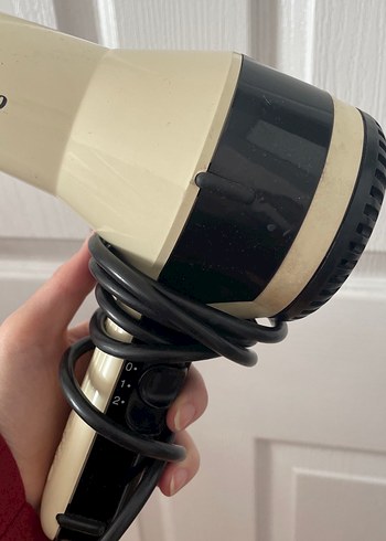 Beyaz Saç Kurutma Makinesi - Görsel 2