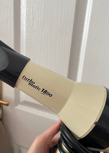 Beyaz Saç Kurutma Makinesi - Görsel 3