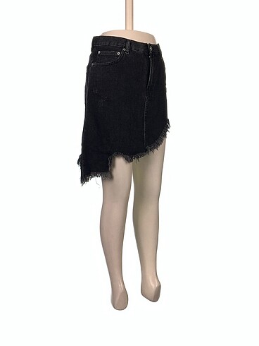 Zara Zara Mini Etek %70 İndirimli.