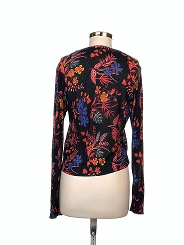 m Beden Zara Bluz %70 İndirimli.