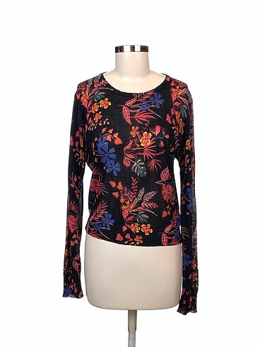 Zara Bluz %70 İndirimli.