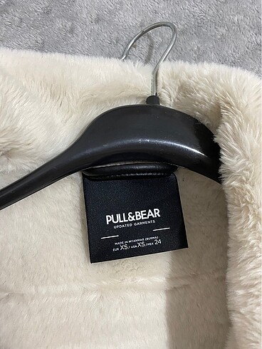 xs Beden Pull and bear deri ceket