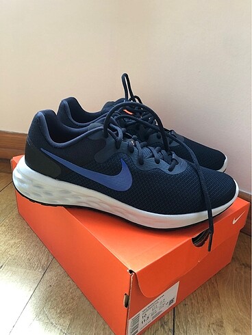 Nike erkek spor ayakkabısı