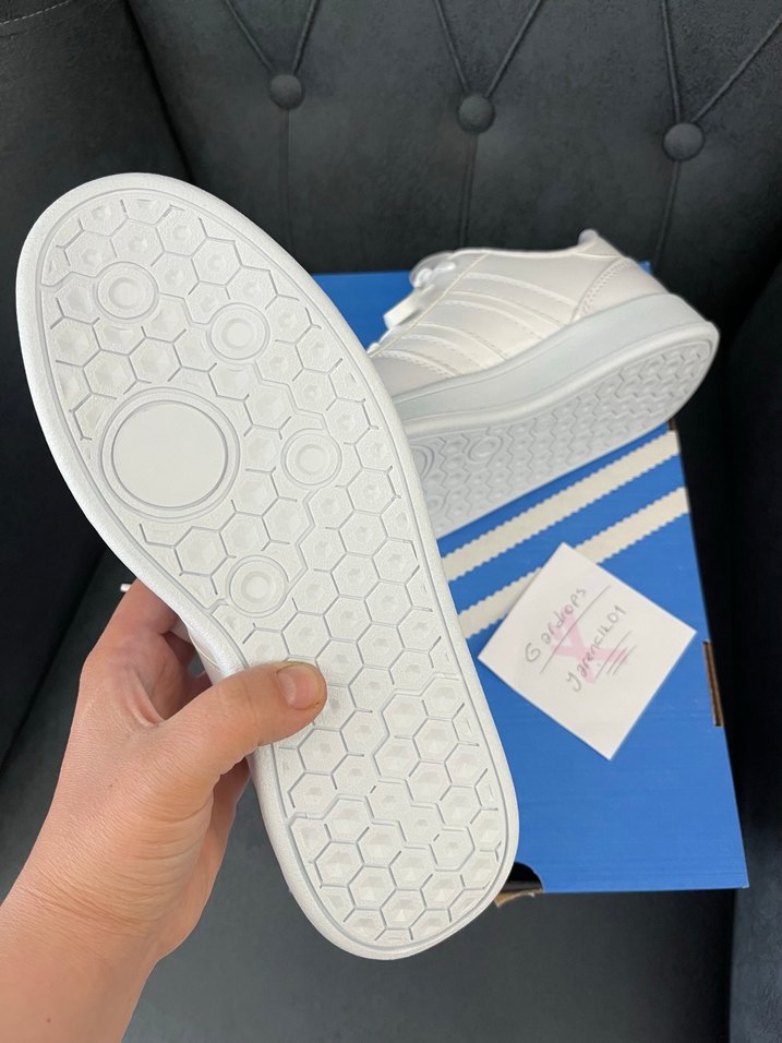 Adidas beyaz spor Ayakkabı 39 - Görsel 3