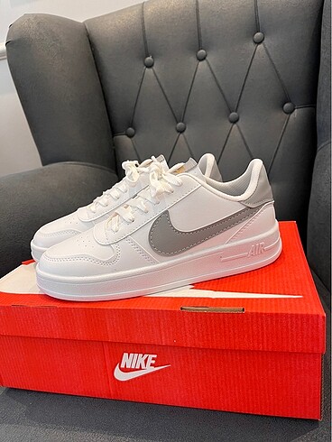 Nike Nike beyaz spor ayakkabı 38