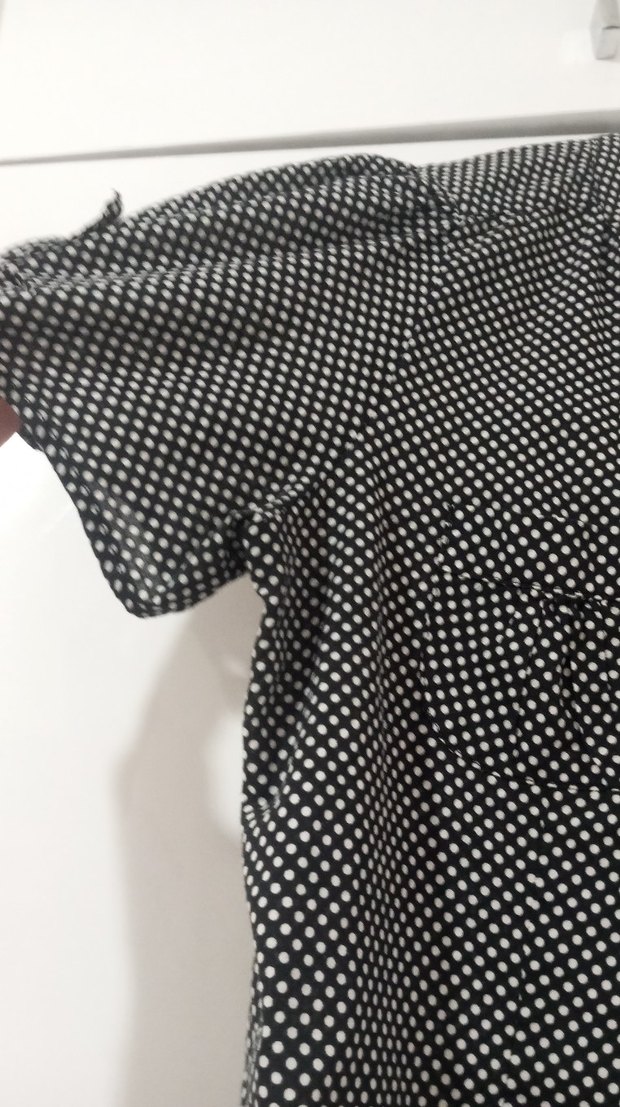 Gri Puantiyeli V Yaka Kısa Kollu Gömlek - Görsel 3