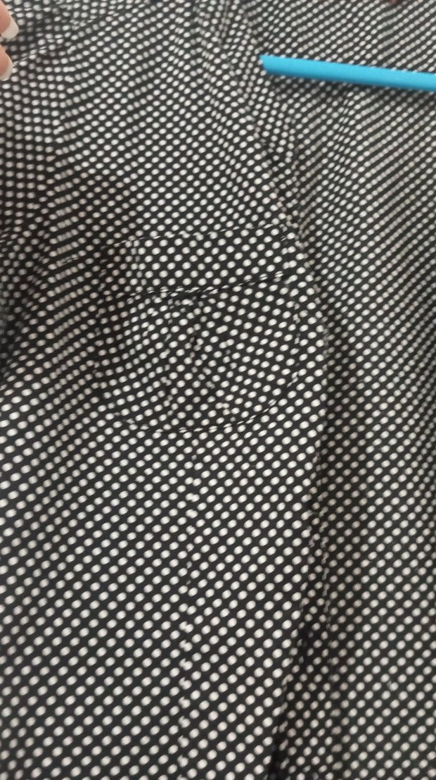 Gri Puantiyeli V Yaka Kısa Kollu Gömlek - Görsel 2