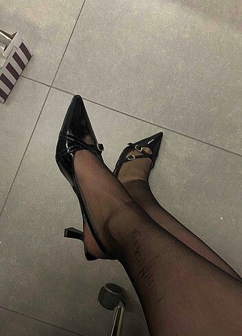 38 Beden siyah Renk Rugan Çift Toka Detaylı Topuklu Ayakkabı