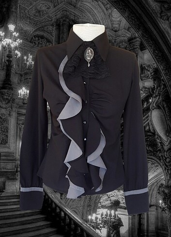 Gothic Fırfırlı Gömlek 