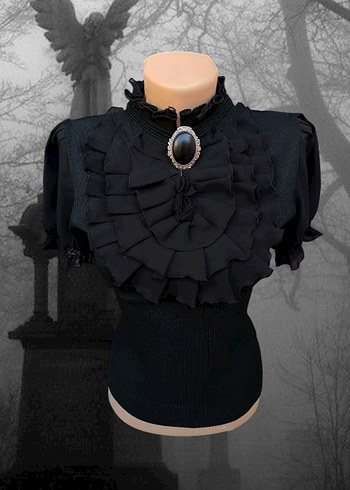 Gothic Fırfırlı Bluz
