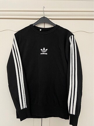 Adidas Sweatshirt