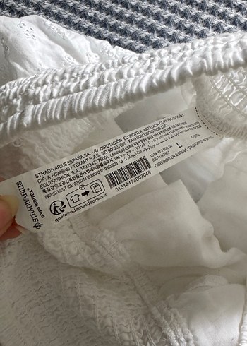 Nakış Detaylı Beyaz Mini Etek - Görsel 3