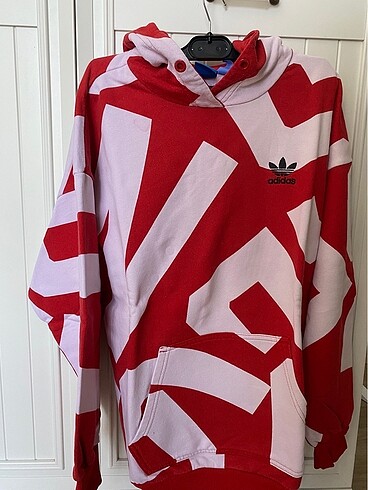 adidas sweatshirt