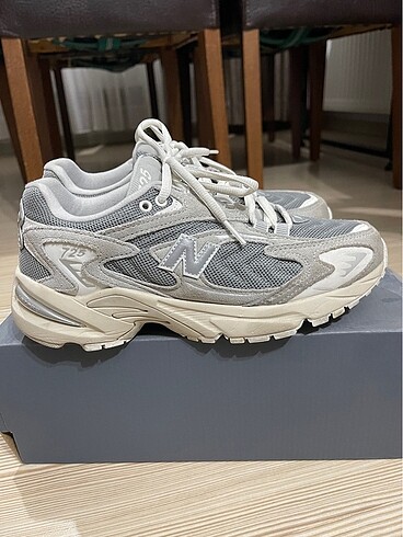 New balance 725 gri renk 39.5 numara