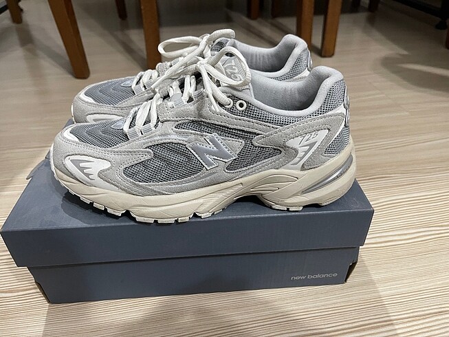 39,5 Beden New balance 725 gri renk 39.5 numara