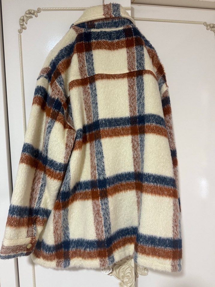 Düğmeli, Uzun Kollu Kadın Yün Gömlek astarlı ceket - Görsel 2