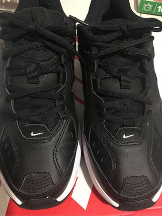 37 Beden siyah Renk Nike spor ayakkabı