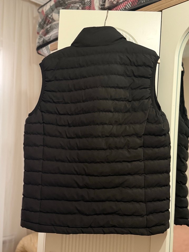 Siyah Kapitone Yelek, Fermuarlı, Yüksek Yaka - Görsel 2