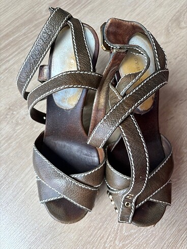 Marc By Marc Jacobs?dan gösterişli ve rahat bir tasarım - Görsel 11