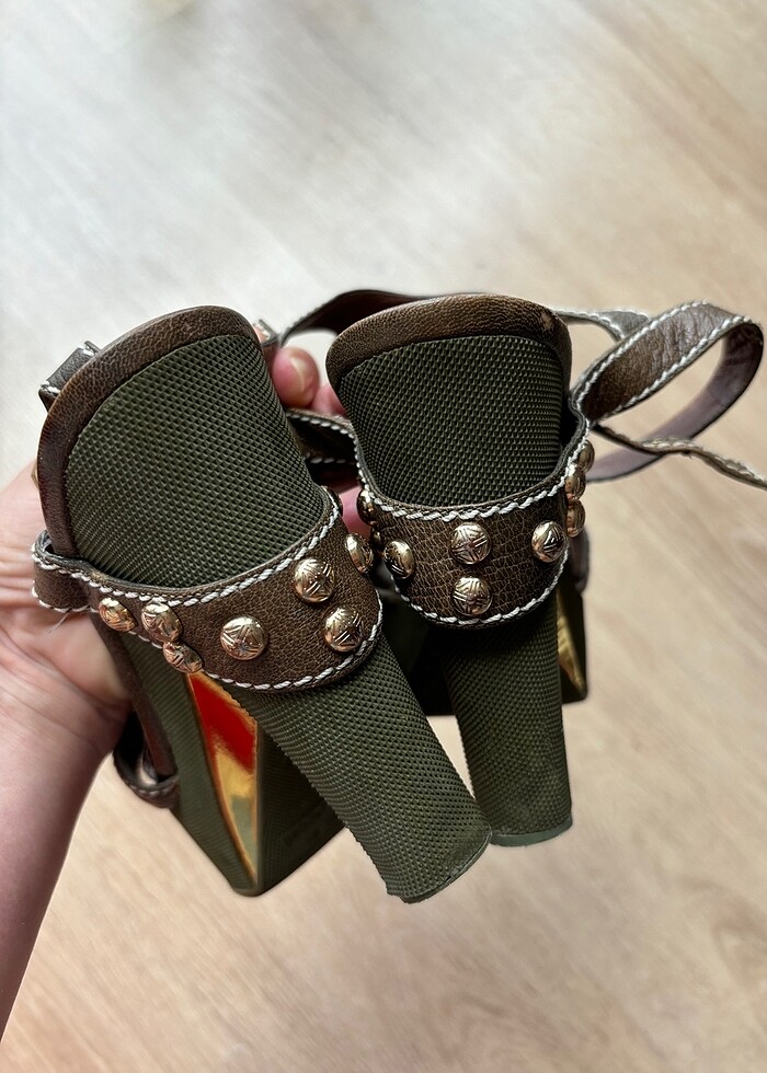 Marc By Marc Jacobs?dan gösterişli ve rahat bir tasarım - Görsel 4