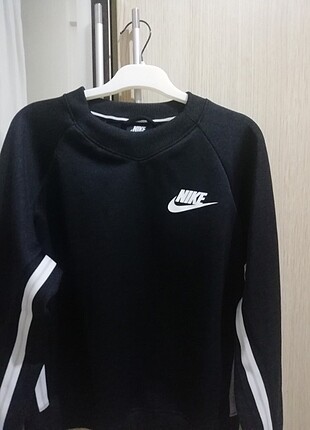 Nike sweatshirt 