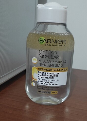 Garnier Garnier çift fazlı makyaj temizleme suyu